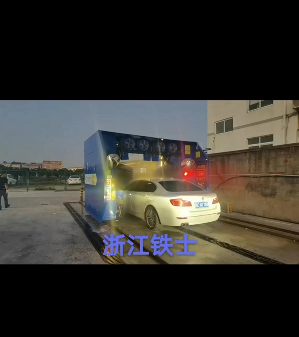 中國(guó)-溫州龍灣Guo際機(jī)場(chǎng)充電區(qū)，無(wú)人值守設(shè)備調(diào)試中 (2)